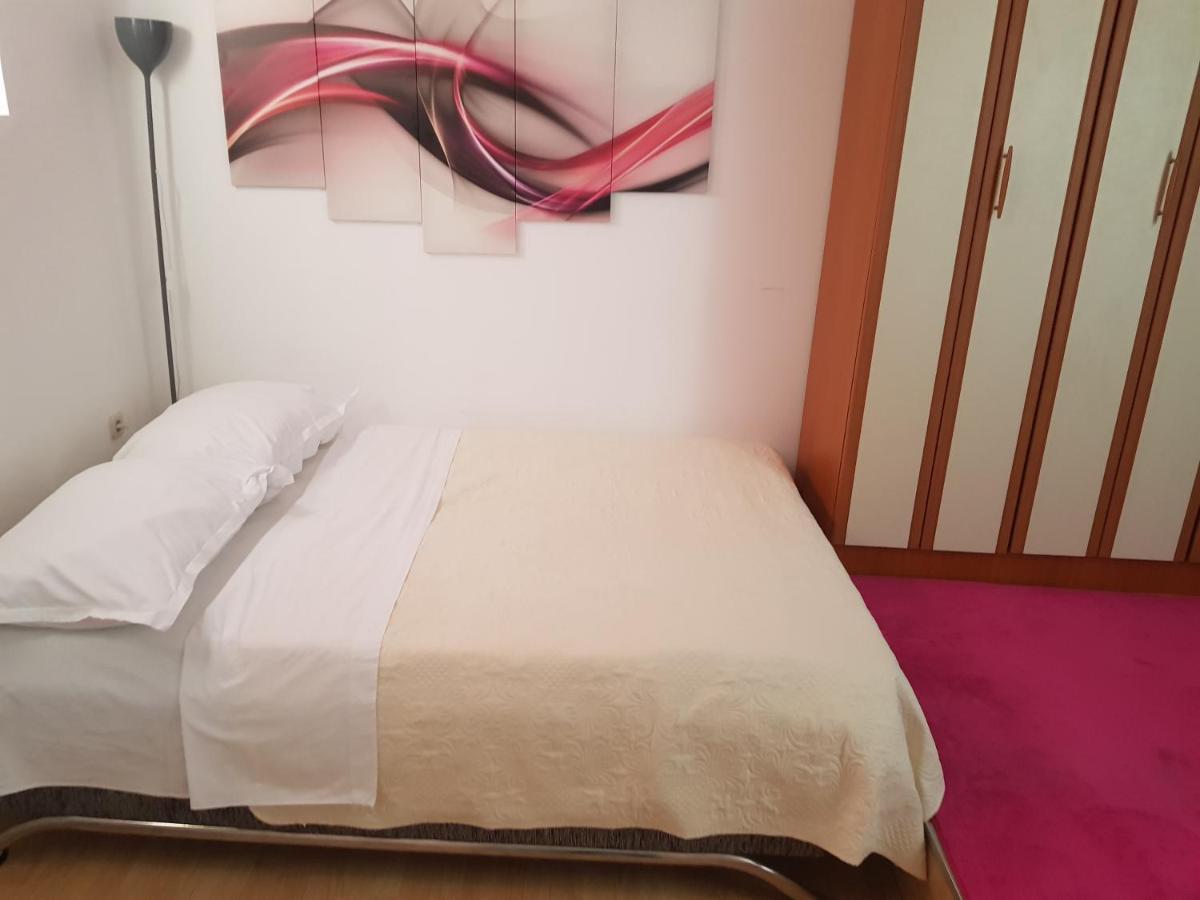 Apartment Milena 奥米什 外观 照片