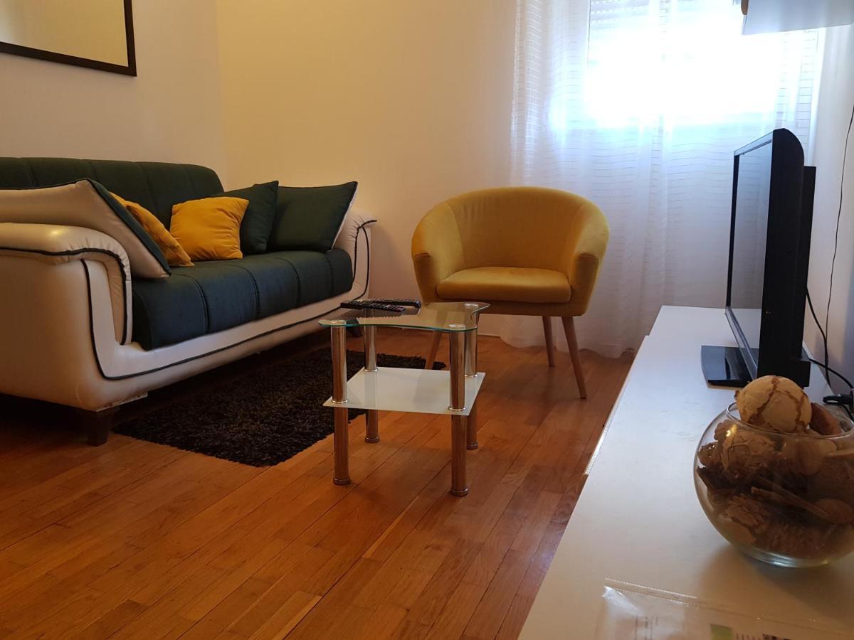 Apartment Milena 奥米什 外观 照片